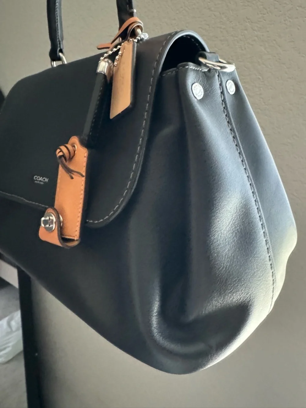 COACH Slouchy Rogue 🖤💀 black/silver overseas exclusive. - Picture 5 of 10